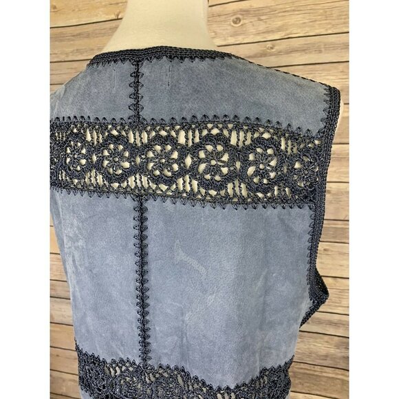 Fred Thomas Large Suede Leather Crocheted Vest - Picture 7 of 9